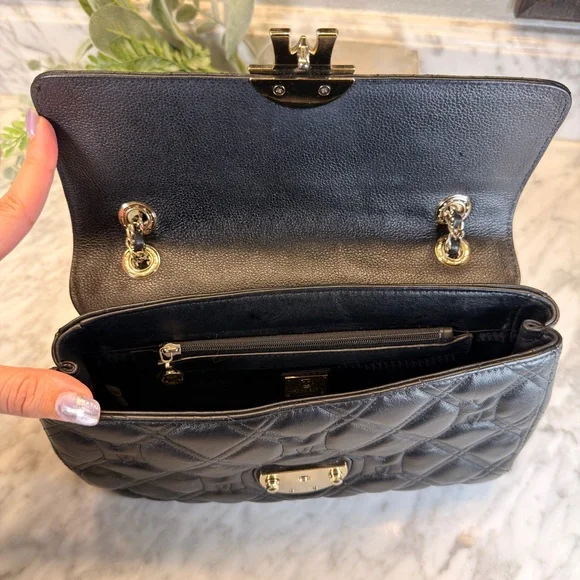 Metrocity Black Quilted Chain Shoulder Bag EUC - Picture 7 of 8